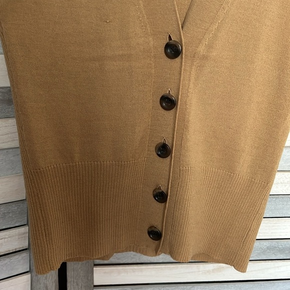 Diane Von Furstenberg Tan Button-Down Vest - Picture 4 of 5